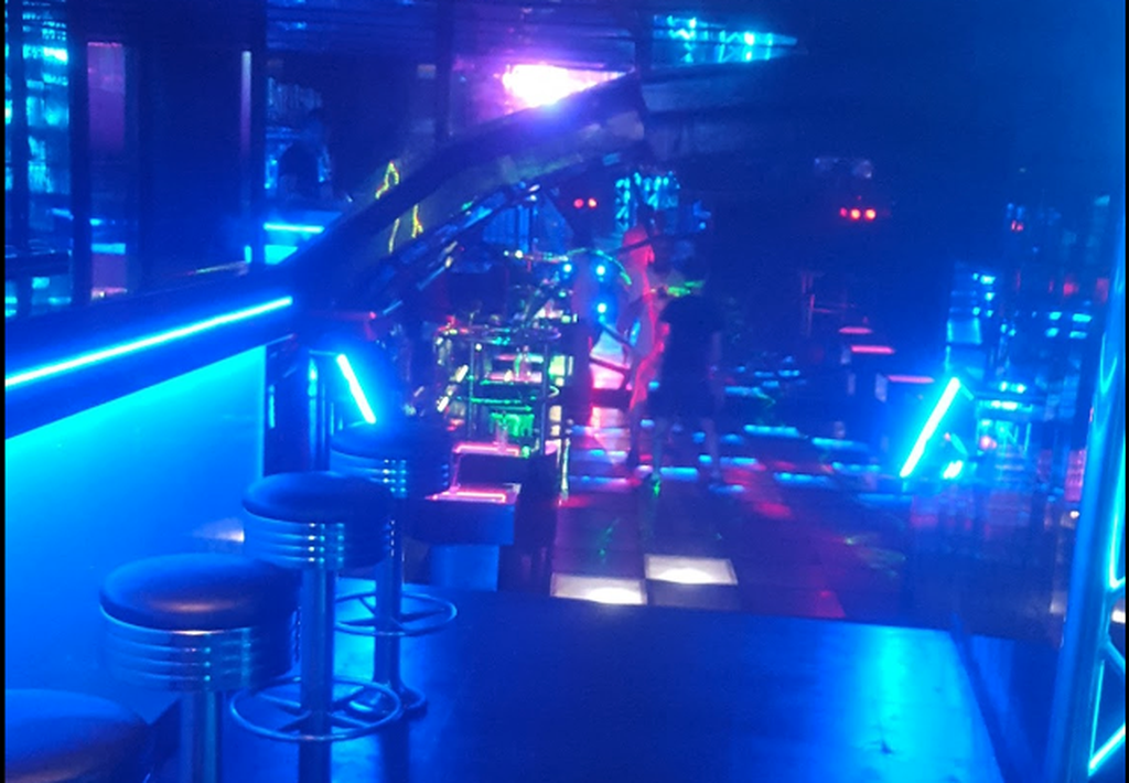 Le Shanghai Club Toulouse Gay Clubs Guidemisterb B