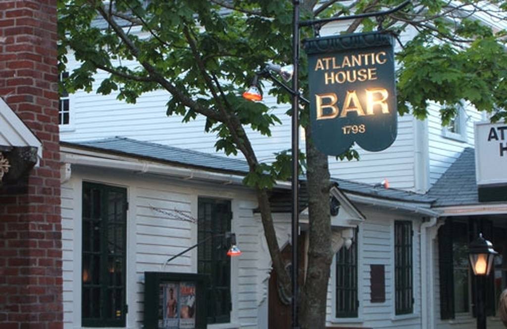 Little Bar (Atlantic House) Provincetown Gay Bars Guide│misterb&b