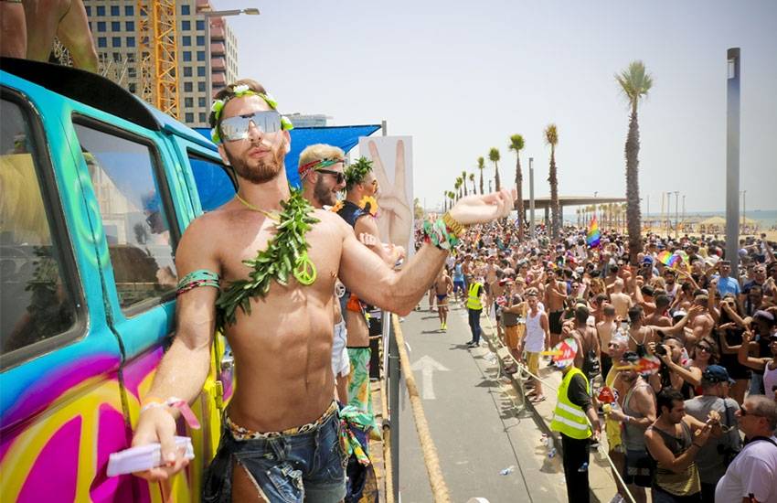 Gay Pride de Tel Aviv : les bisexuels à l'honneur !
