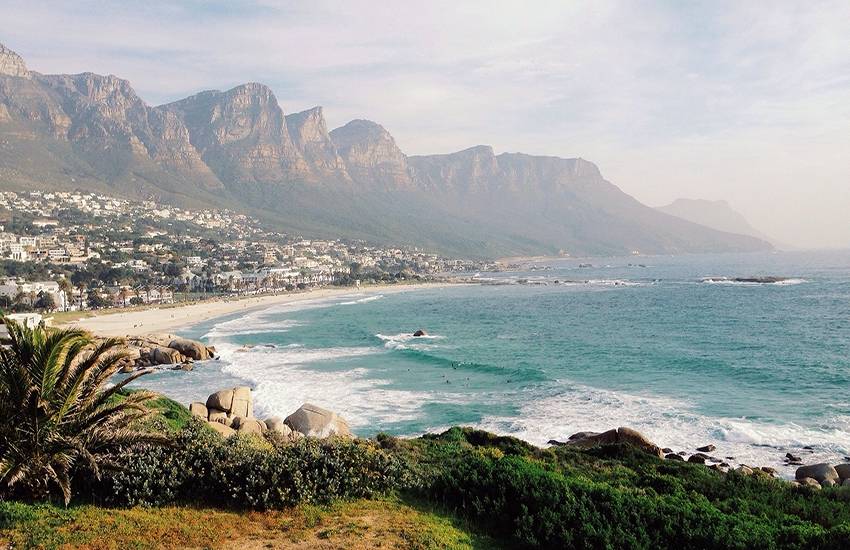 South Africa: beaches, sports and adventure