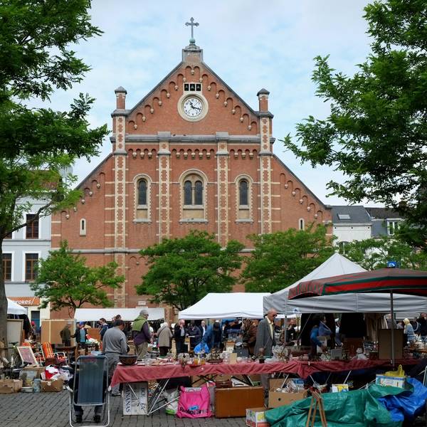 Marché aux puces des Marolles