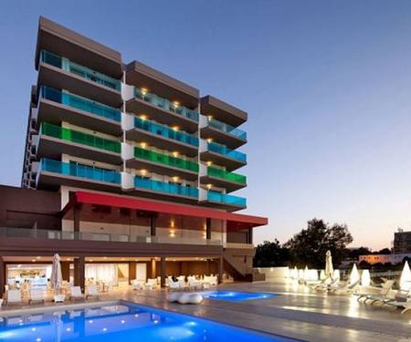 Axel Hotels eröffnet neues Haus auf Ibiza