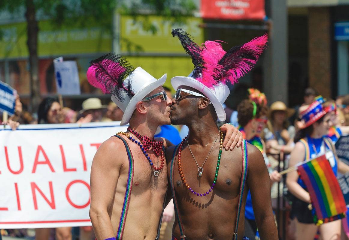 when is the gay pride parade 2016 in chicago