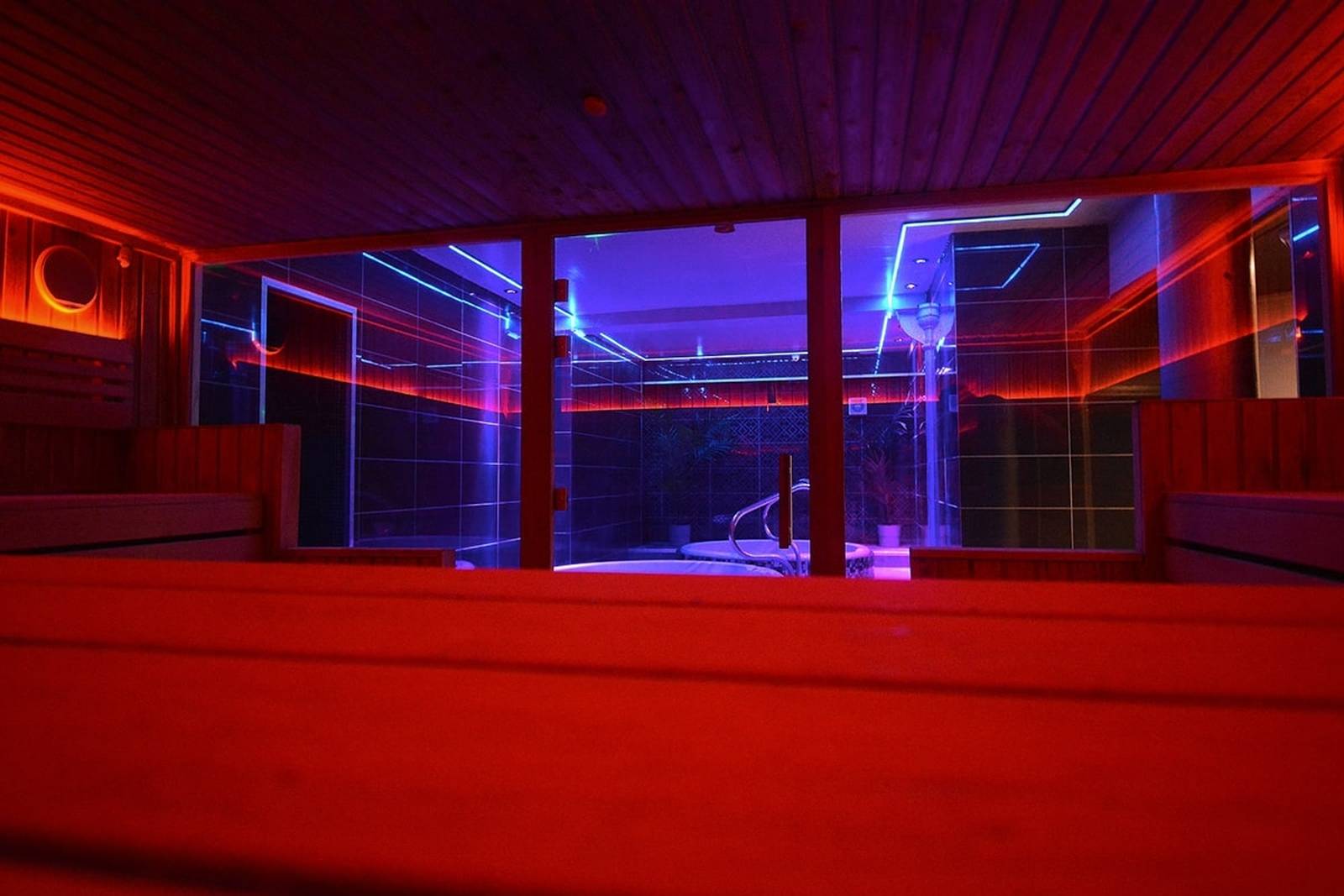 Basement Complex Manchester Gay Saunas Guide│misterb&b