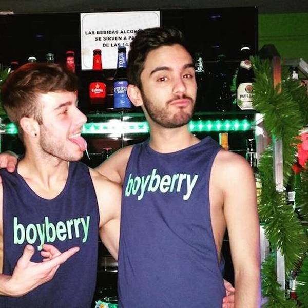 gay bar miami hookup